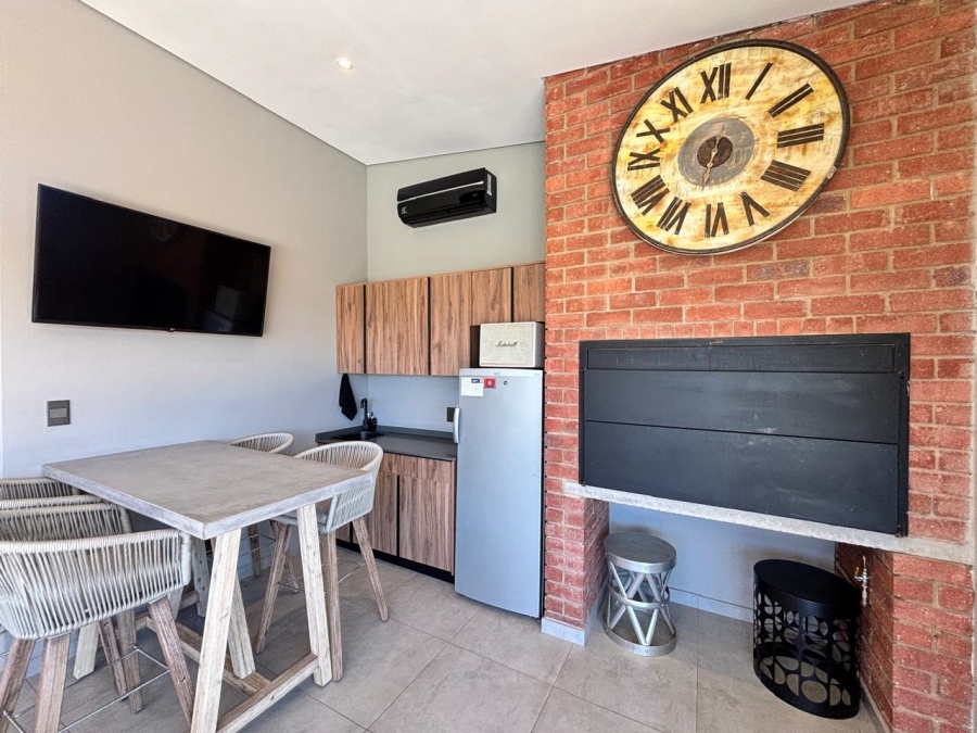 3 Bedroom Property for Sale in Van Der Hoff Park North West